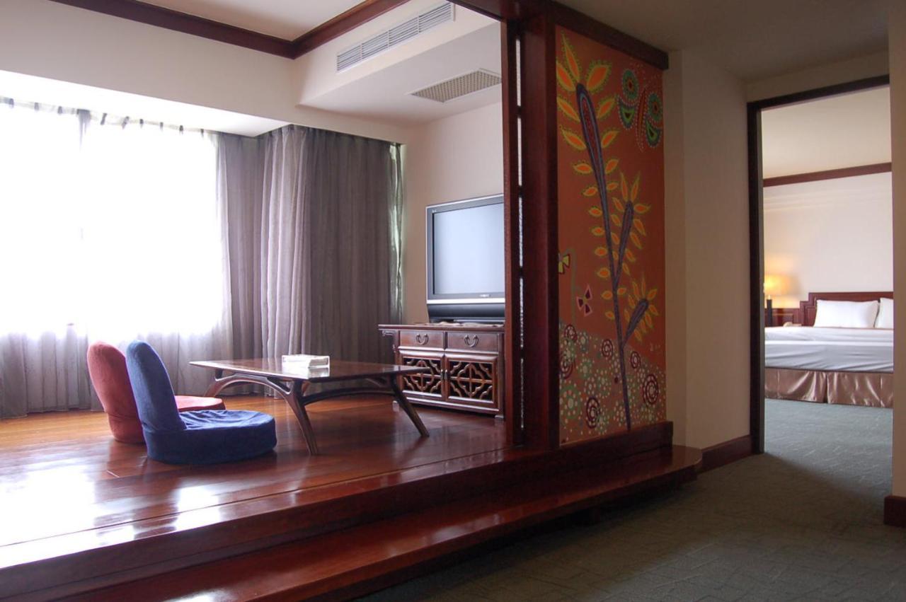 Beautiful Hotel Taipei Xindian Exterior foto